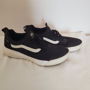 Vans UltraRange Ultracush Black Mesh Athletic Skater Sneakers M11
